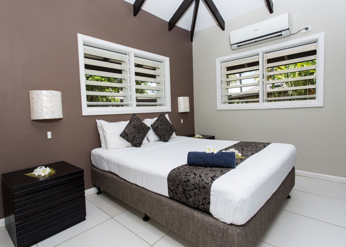 Plantation Island Resort - Accommodation - 2 Bedroom Garden Bure