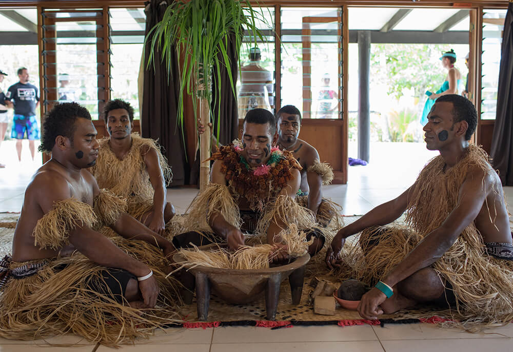 Discover authentic Fijian cultural experiences - Plantation Island Resort