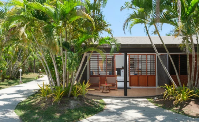 poolsideRoom-05_1x poolsideRoom-05_1x