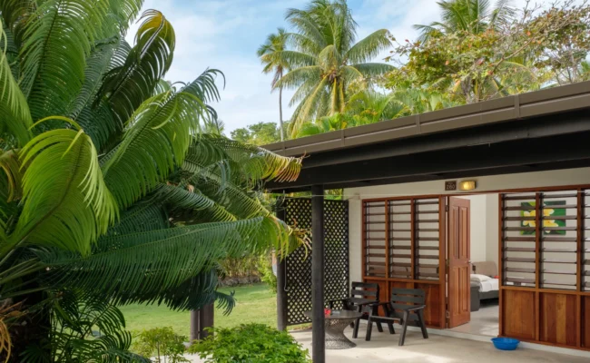 poolsideRoom-06_1x poolsideRoom-06_1x