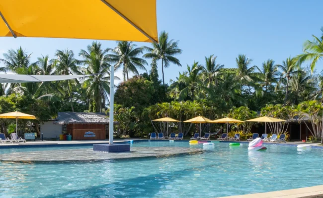 poolsideRoom-10_1x poolsideRoom-10_1x